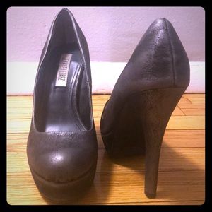 Jennifer Lopez heels